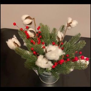 Cotton centerpiece